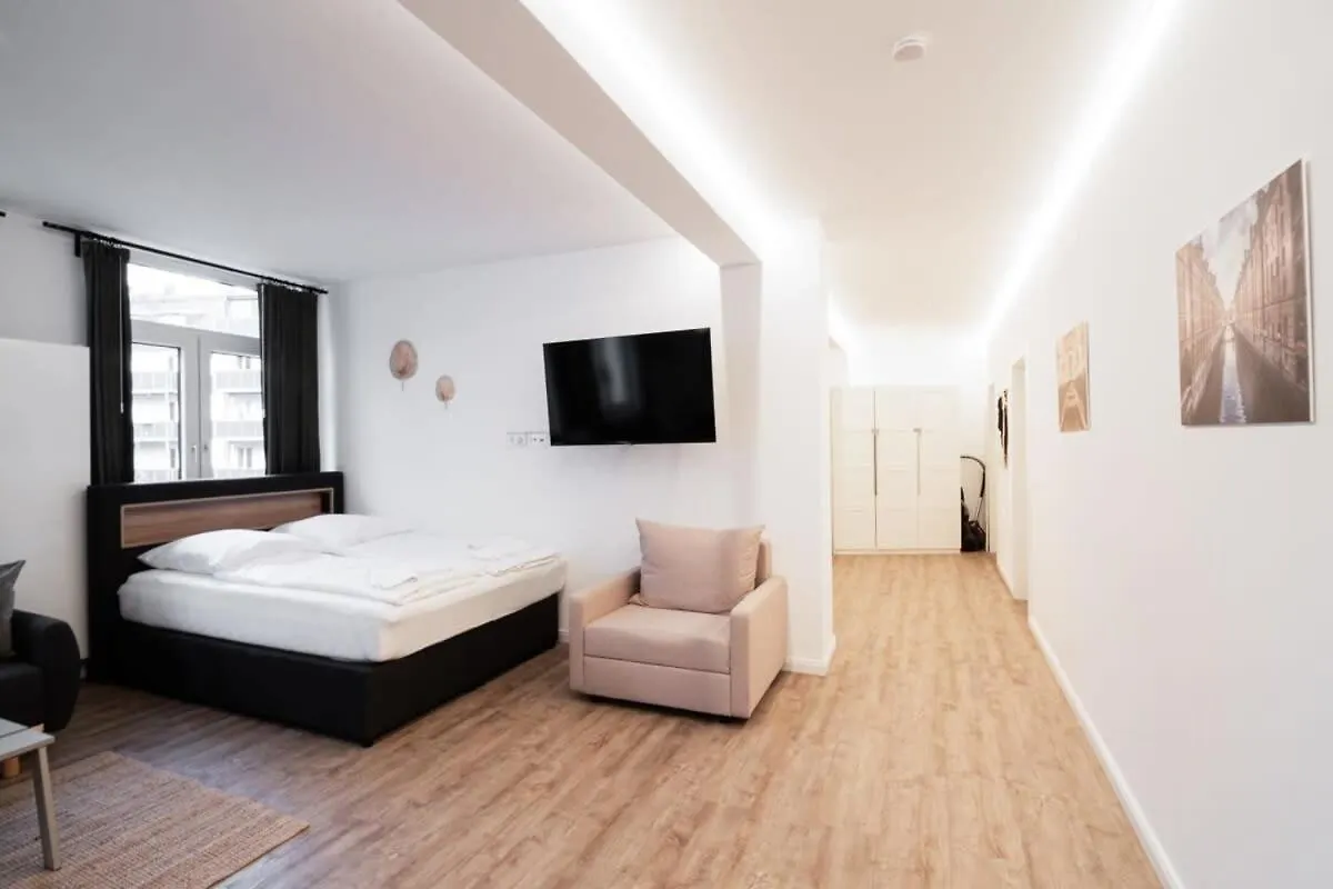 Hamburg Gem For 12 Apartment Germany
